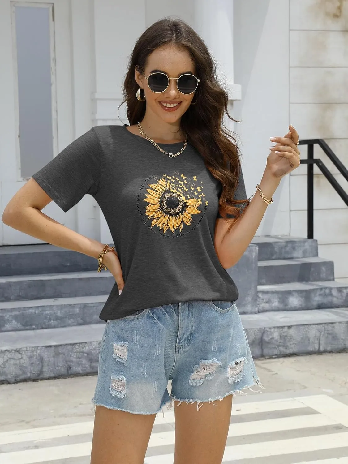 EADINVE Women's Short Sleeve Crew Neck Sunflower Graphic Printed Summer Tee Vintage T Shirt Cotton Tops Novelty Cool Shirt