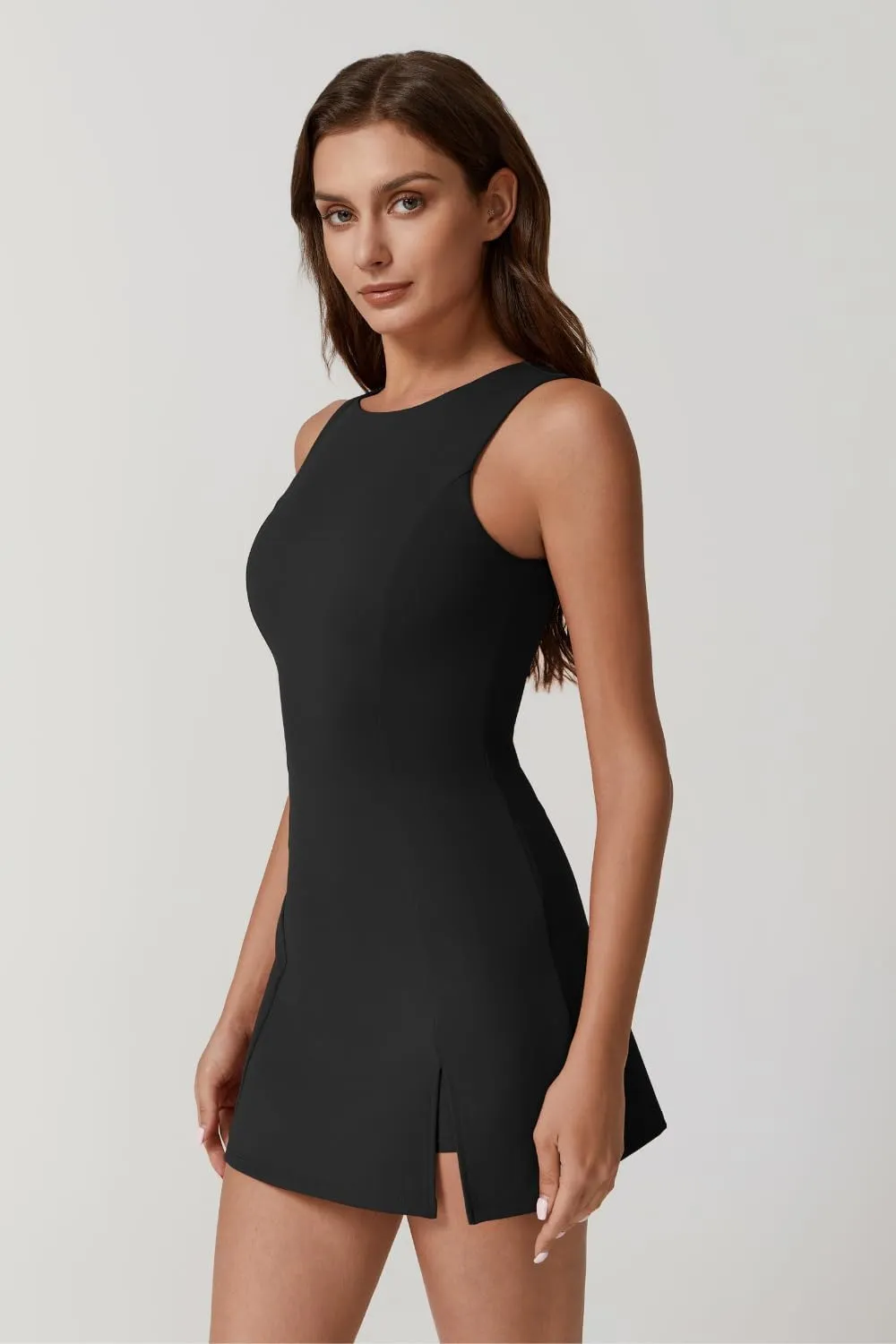 QINSEN Womens Crew Neck Tennis Dress Sleeveless Side Slit Golf Athletic Dress Build in Shorts with Pockets