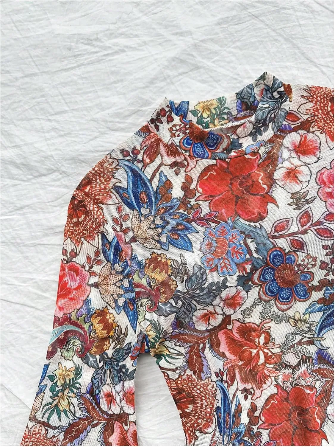 Verdusa Women's Bell Sleeve Lettuce Trim Mock Neck Floral Mesh Top Crop T Shirt