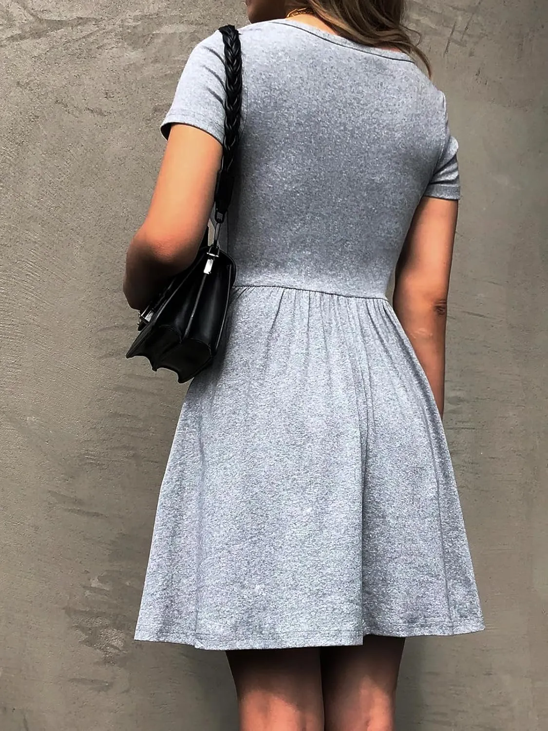 Women's Summer Casual Short Sleeve Mini Dress Square Neck A Line Pleated Swing Dresses Basic Short Dress with Pockets